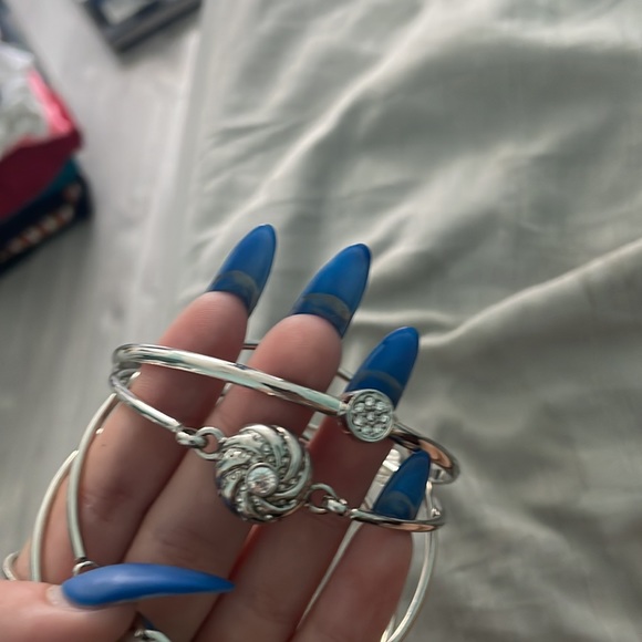 Bangles - Picture 3 of 3